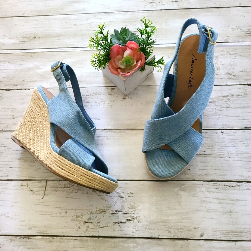 American Eagle Espadrilles blue wedge heels